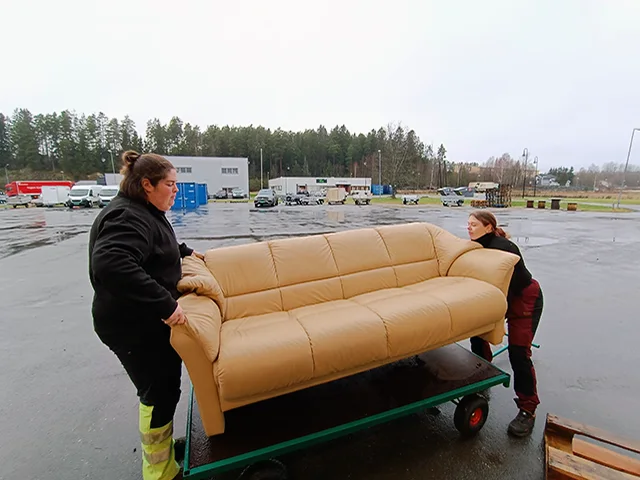 Via3 Gjenbruk bæring av sofa